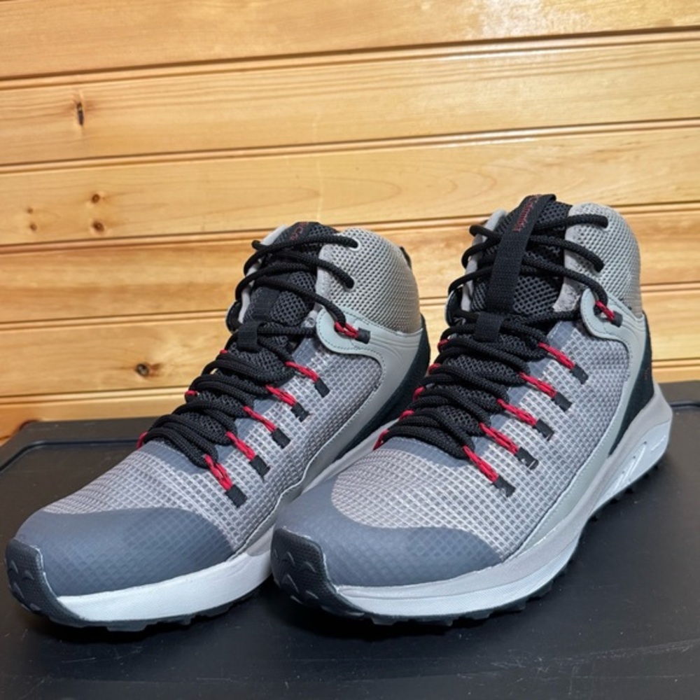 Columbia Trailstorm Gray and Red Hiking Boots BM0155-005 Men’s 10
